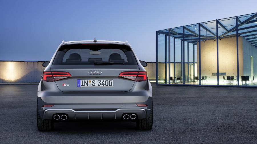  Audi S3 Sportback (8V) 2016 года  (WW) (фото 3 из 17)